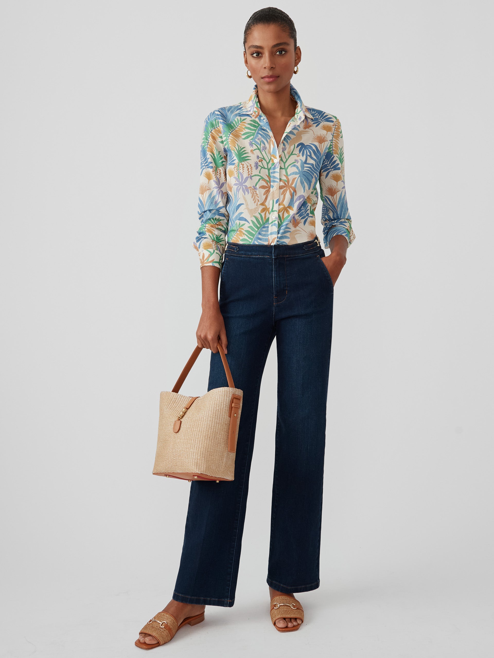 20250210134857512_lois_0195316178_jungle_melody_off_white_blue_sand_016
